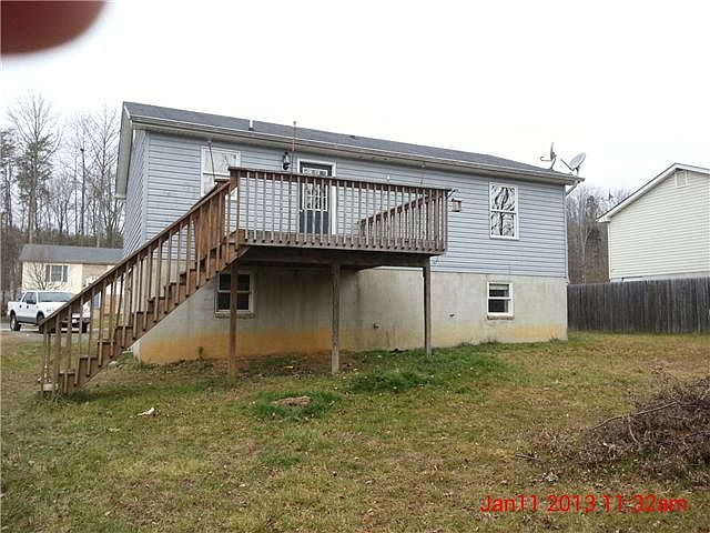 2nd image of 88 Peppertree Cir