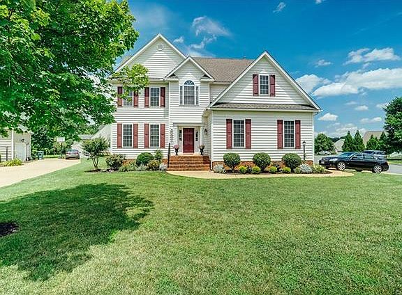 3rd image of 8800 Lottsburg Ct