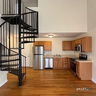 670 Boston Post Rd #1