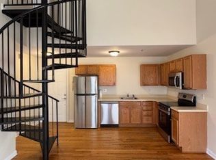 670 Boston Post Rd APT 1, Milford, CT 06460