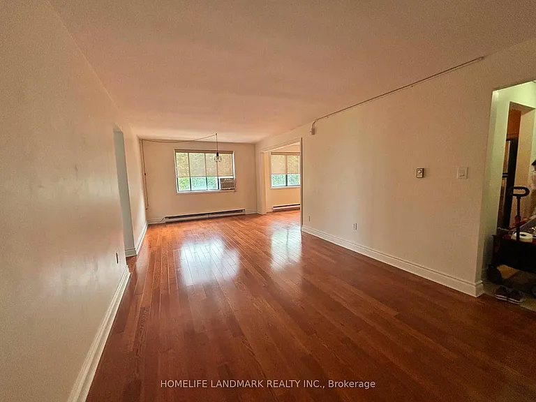 136 Scanlon Ave #12 — Photo 3