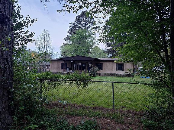 3rd image of 1609 Ivy Dr