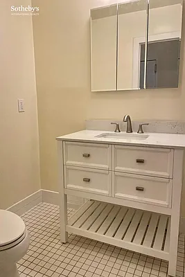 Rented by Sotheby's International Realty | media 23