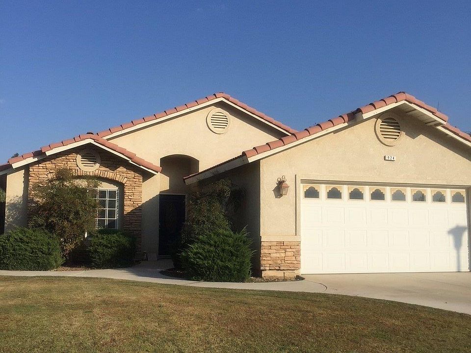 1st image of 924 Butterfly Ln