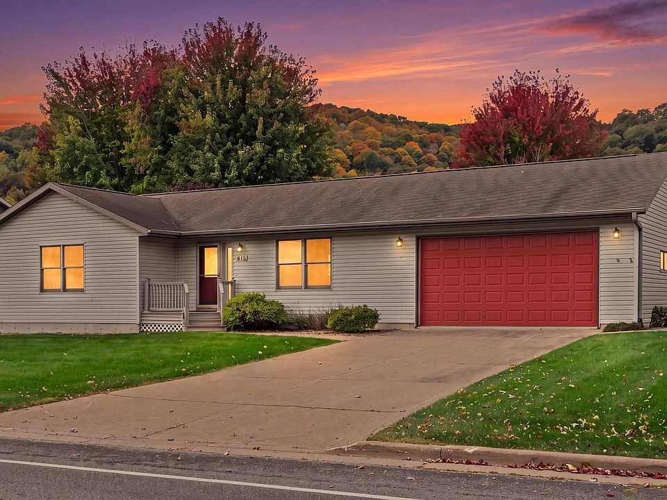 1st image of 913 Jonathan Ln