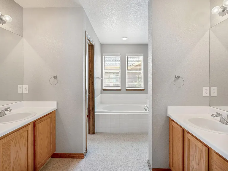 14150 McKay Park Cir — Photo 18