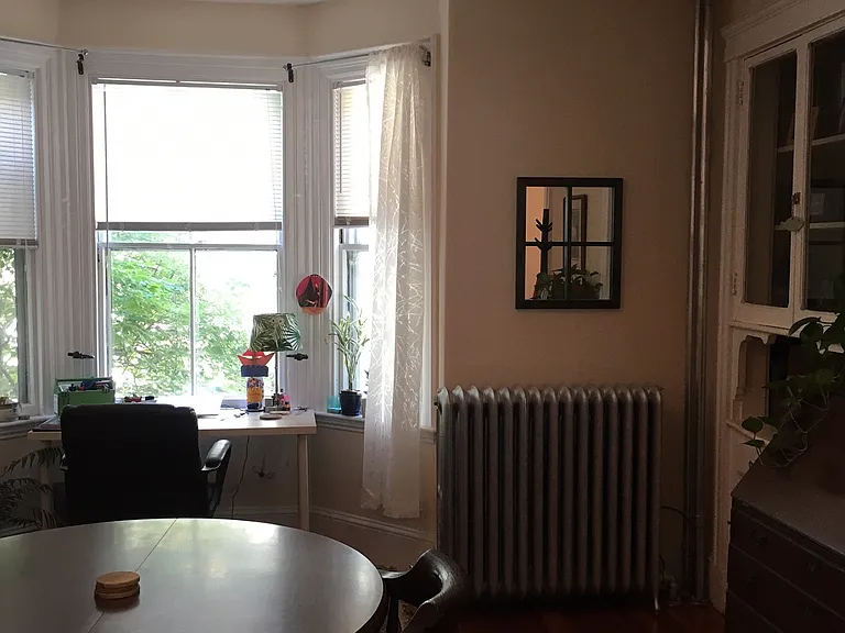 7 Burr St #1 — Photo 27