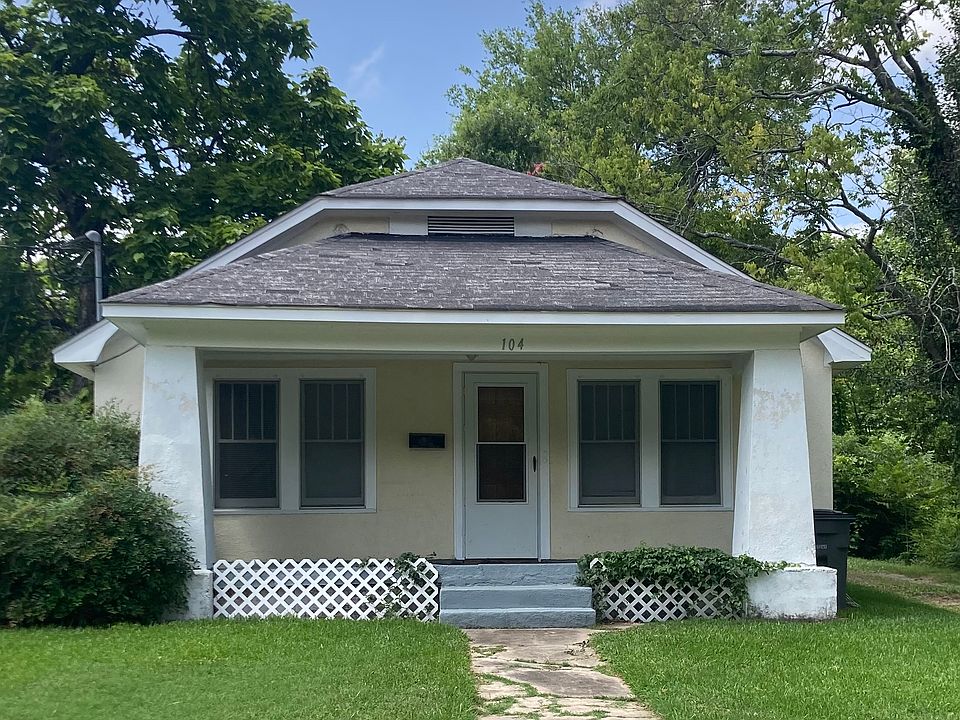 1st image of 104 Francis St