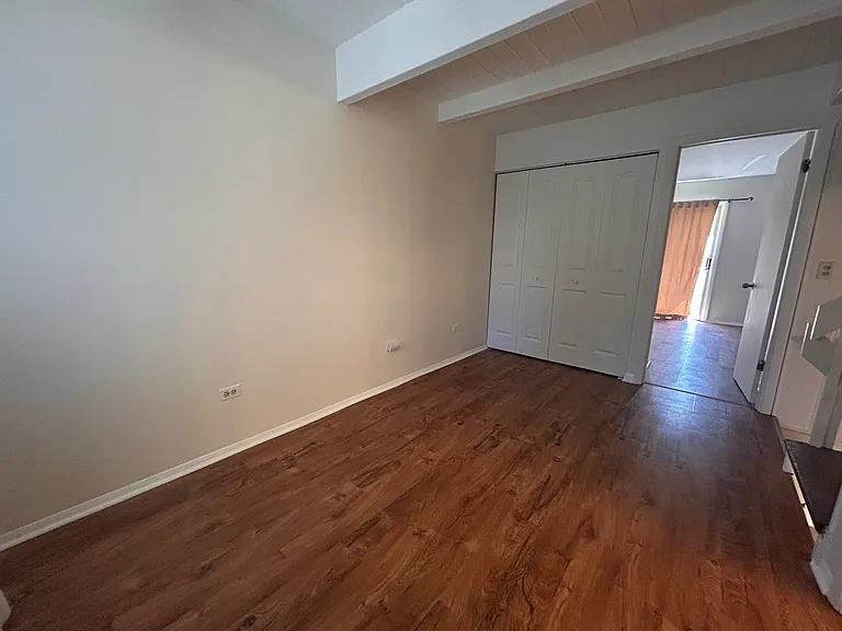 Cora Ave — Photo 11