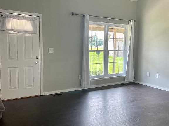 3rd image of 8874 Sunrise Dr