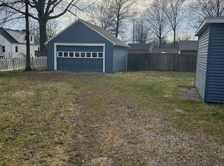 782 Grantwood Ave, Sheffield Lake, OH 44054