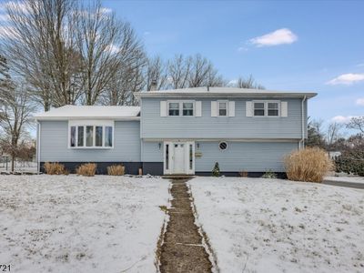 4 Charlotte Ter, Wayne, NJ, 07470