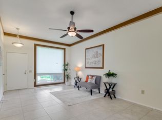 9950 W Royal Oak Rd APT A, Sun City, AZ 85351