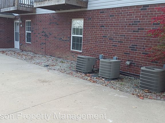 2nd image of 2624 Southridge Dr APT E