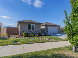 718 Grants Pass Pl, Redding, CA 96003