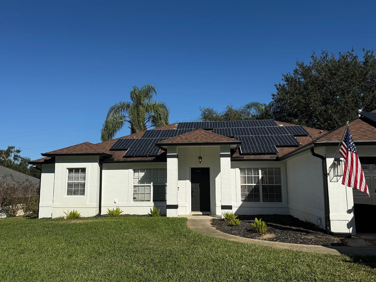 3 bed, 2098 sqft, $2,700 — Photo 2