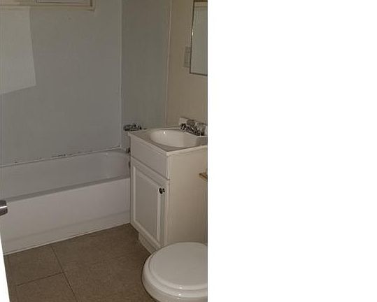 5th image of 7831 Bonnie St