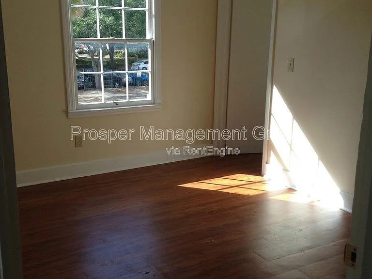 64.5 Columbus St #B — Photo 16