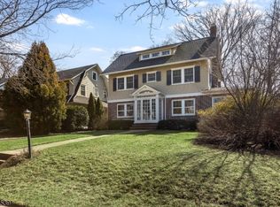 3 Glenridge Pkwy, Montclair, NJ 07042