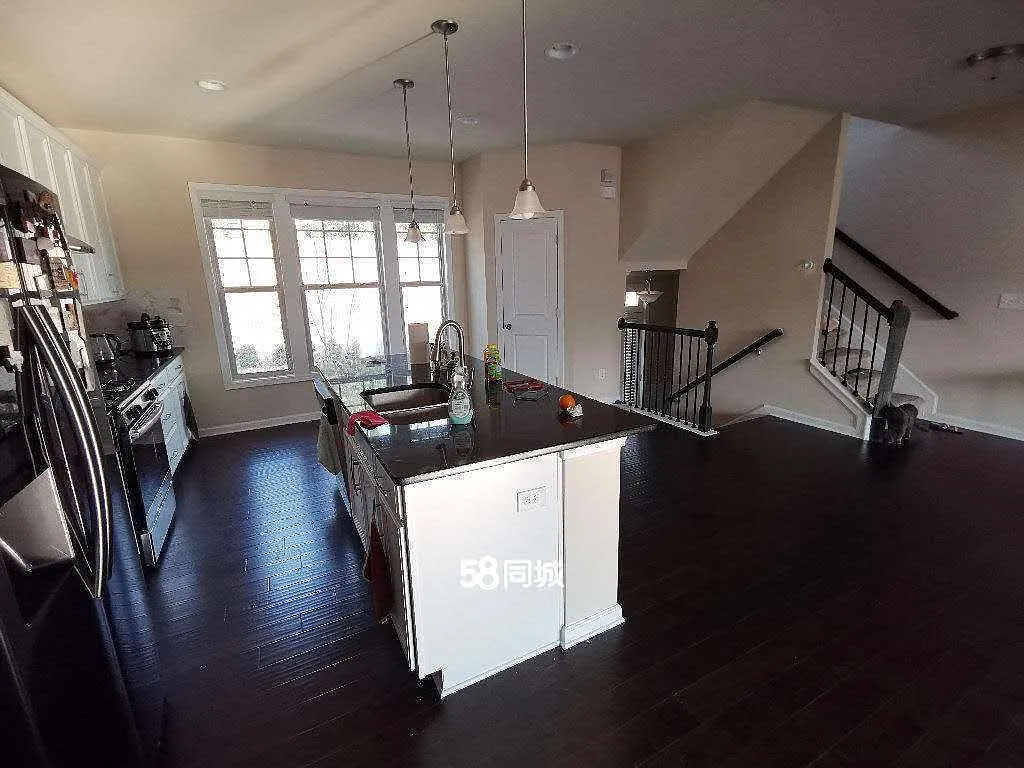 Kingswood Run Dr, Atlanta — Photo 2