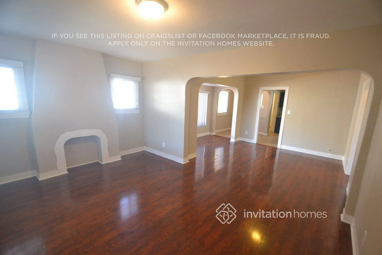 604 W 105th St Los Angeles, CA 90044 — Photo 2