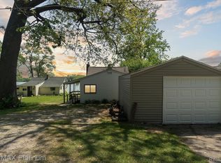 4181 Minnetonka Dr, Linden, MI 48451
