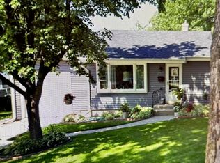 2029 24th St, Rockford, IL 61108