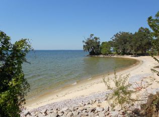 127 Summer Duck Ln, Bonneau, SC 29431