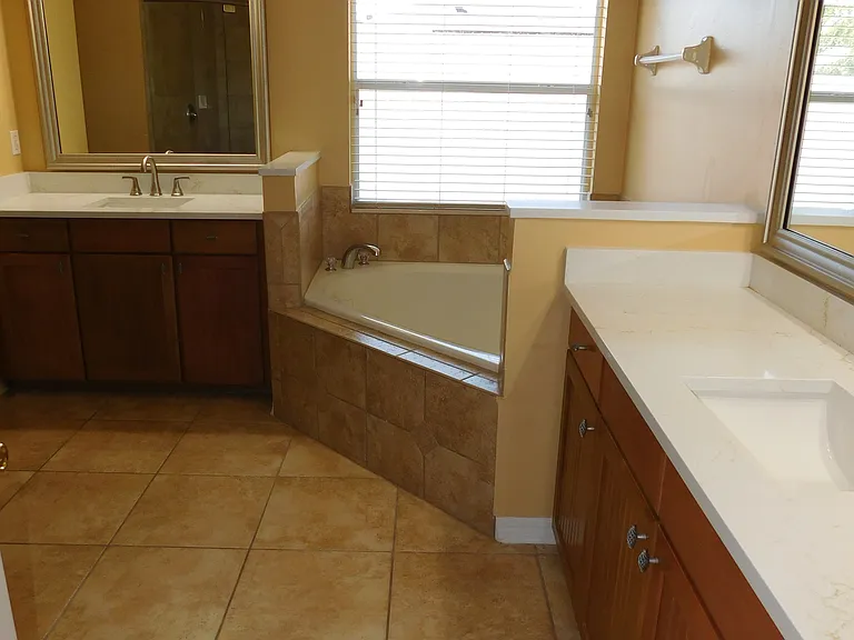 2320 Darlin Cir — Photo 49