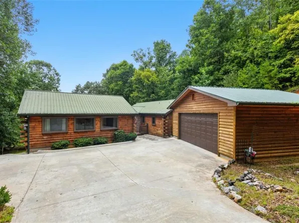 3040 Panorama Dr, Sautee Nacoochee, GA 30571
