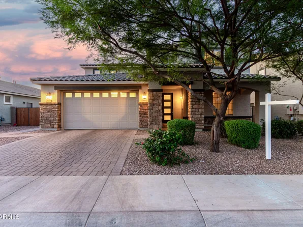 1316 E AQUARIUS Place, Chandler, AZ 85249