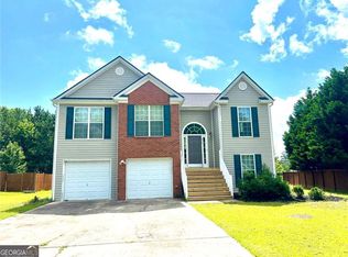 203 Galway Ln, Hampton, GA 30228