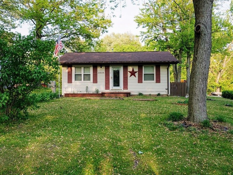 1st image of 1610 Hicks Dr