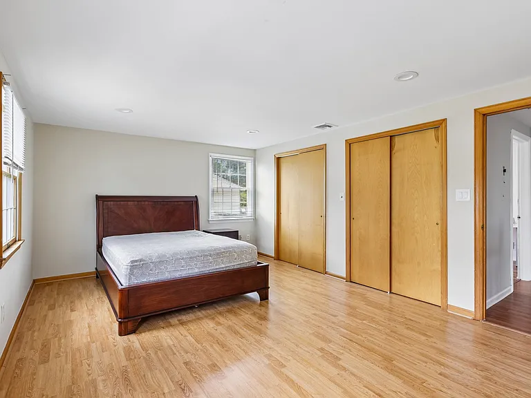 12-22 Sumner Pl — Photo 14