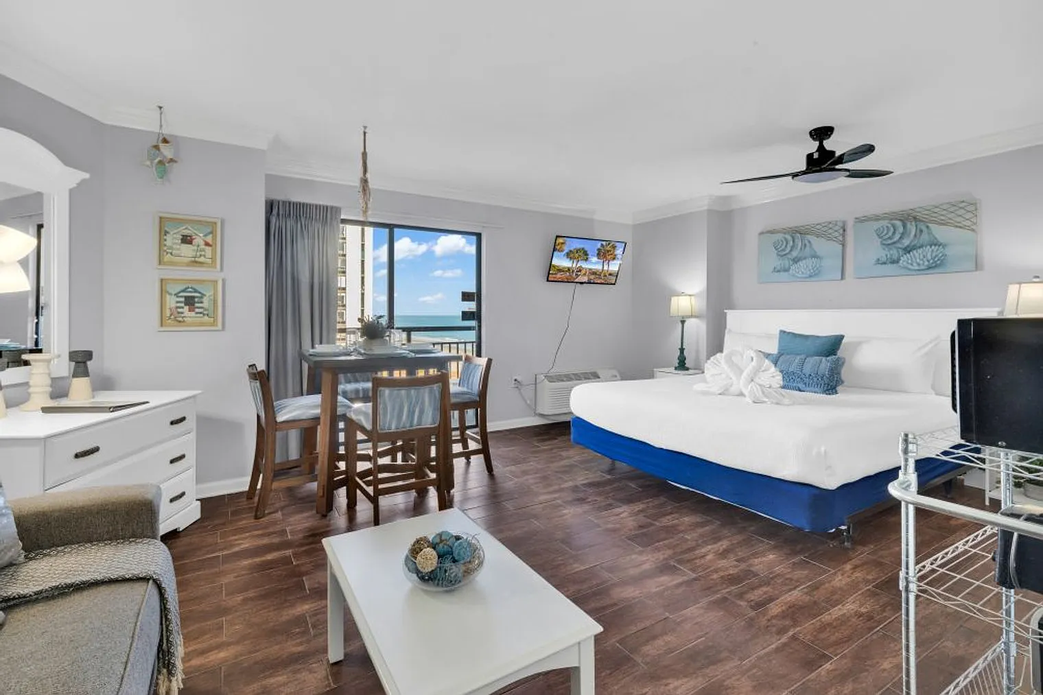 Studio, 1.0 bath, 527 sqft, $2,747 — Photo 4
