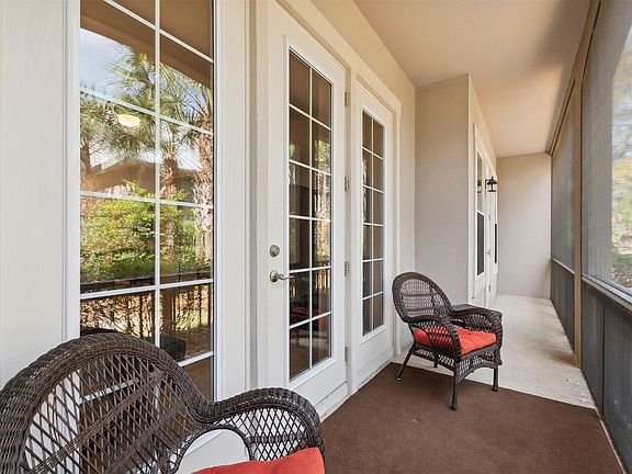 2nd image of 95108 Summerwoods Cr #2104