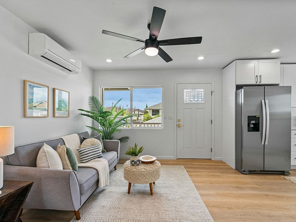 1st image of 403 Lokelau Pl #2