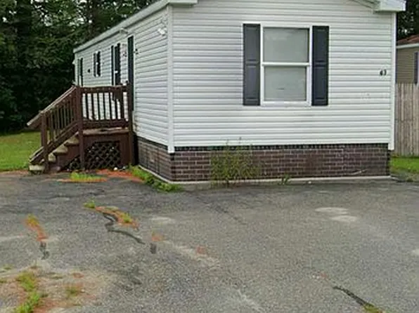 63 Village Green Rd, Waterville, ME 04901