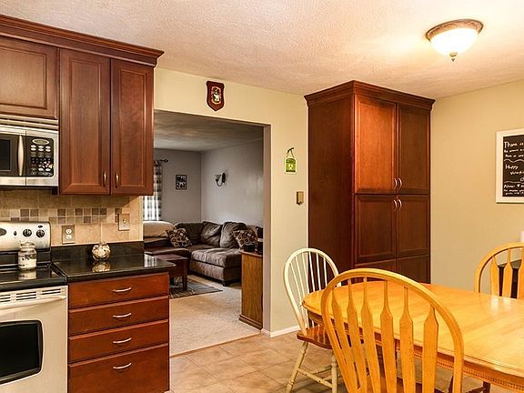 5th image of 207 Samoset St APT Ct4