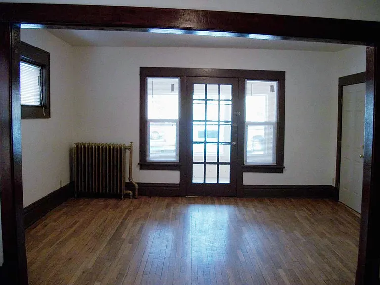 1704 Grand Ave #3 — Photo 3