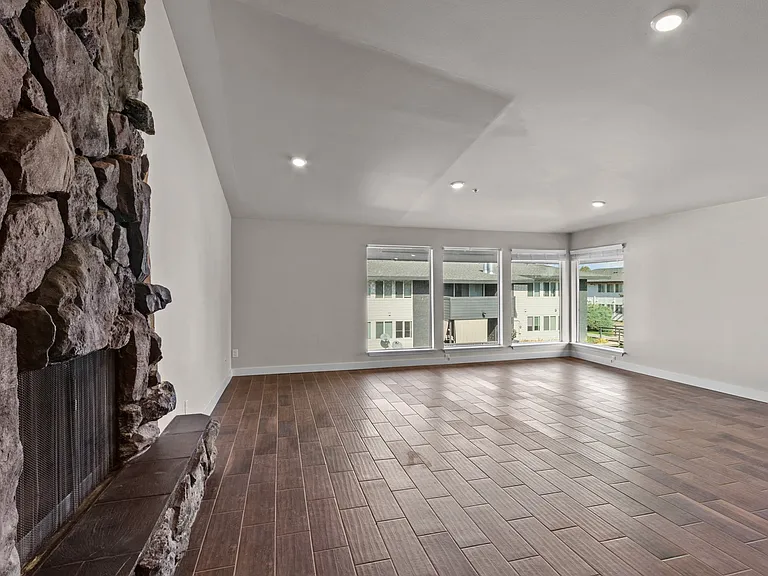 inside view of exterior at Lakeside