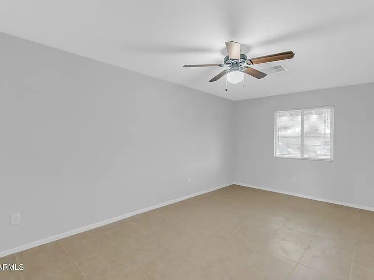 2115 E Birchwood Ave — Photo 7