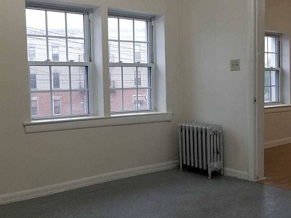 2nd image of 7403 Rockaway Blvd