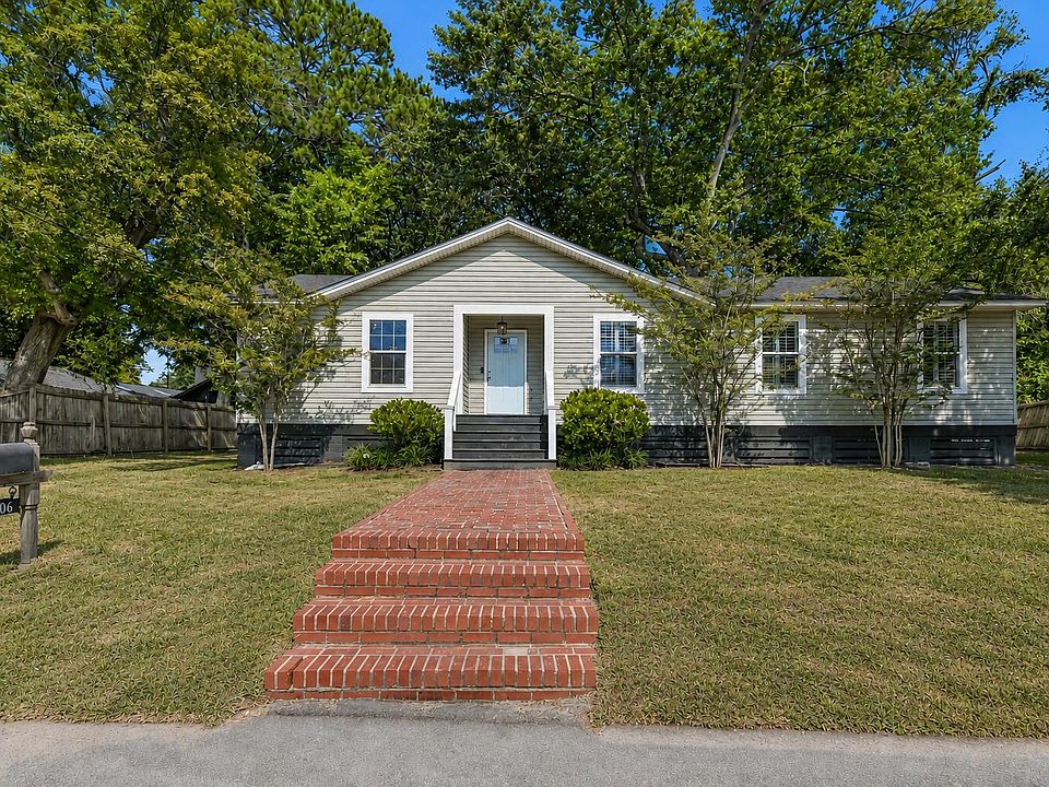 1st image of 1006 Fiall St
