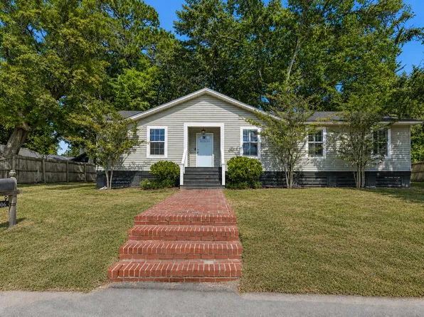 1006 Fiall St, Charleston, SC 29407