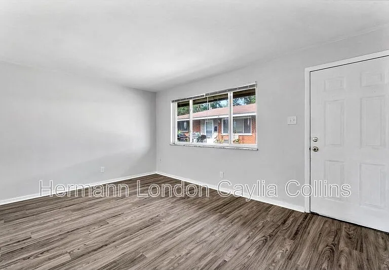 11278 Liana Ln — Photo 3