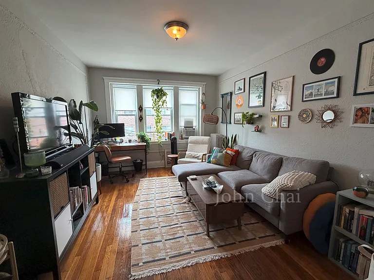 55 Linden St #12 — Photo 2