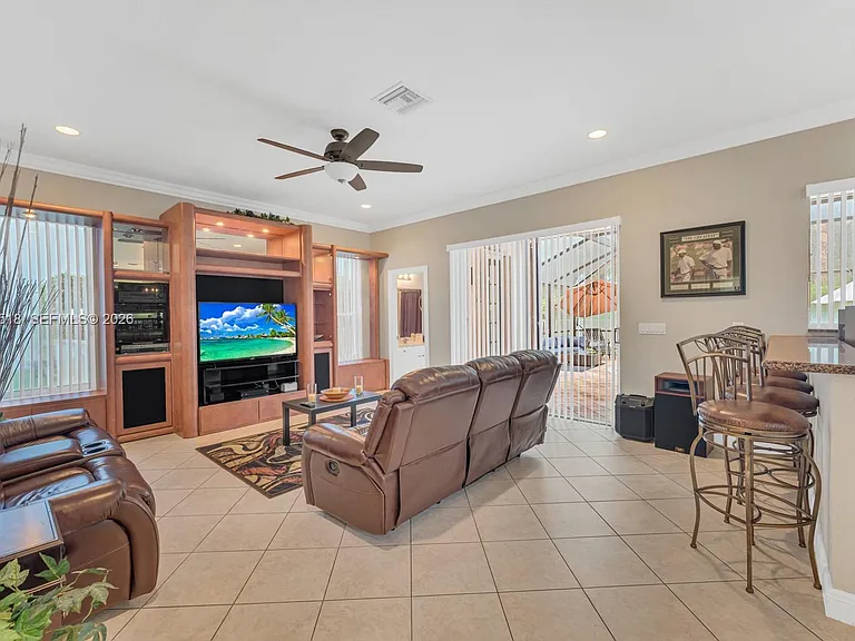 19500 SW 39th Ct — Photo 36