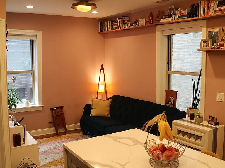 2013 N Leavitt St #1 — Photo 3