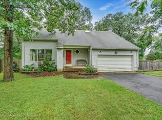 320 Cedar Grove Rd, Toms River, NJ 08753